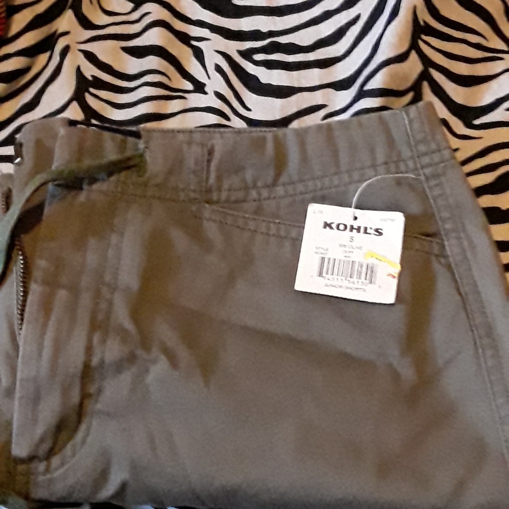 Shorts size 5
